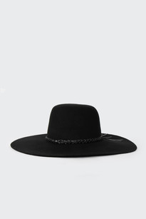Gia-hat-black20130901-23908-vemv5z-0