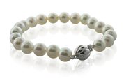 cultured white pearl bracelet with white gold fluted ball clasp