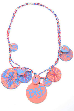 CIRCLE NECKLACE RED/BLUE