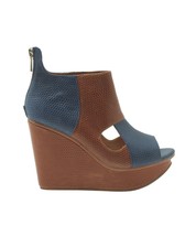 Rime Wedge in Tan with Blue by Beau Coops