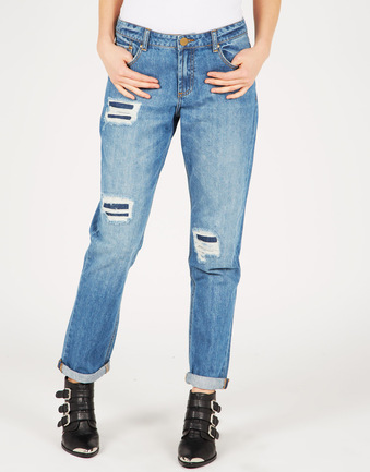 Ripped Boyfriend Jean