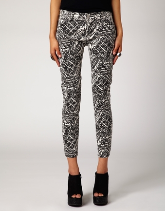 7/8 Aztec Printed Jeans