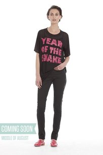 Lounge-lizard-over-sized-tee-in-black-pink-print-available-mid-august20130730-22141-17g59fo-0