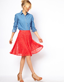 Midi Skirt in Pleated Lace