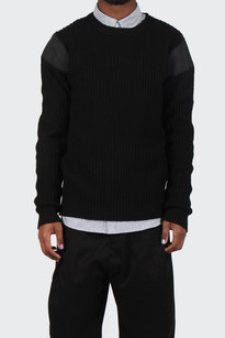 Oliver-sweater-black20141105-8717-vr015r-0