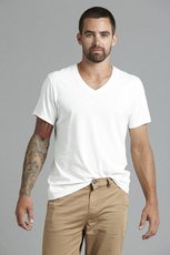 basic v-neck tee